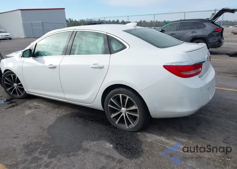 2017 Buick Verano Sport Touring z USA, uszkodzony, nr VIN 1G4PR5SK0H4109932